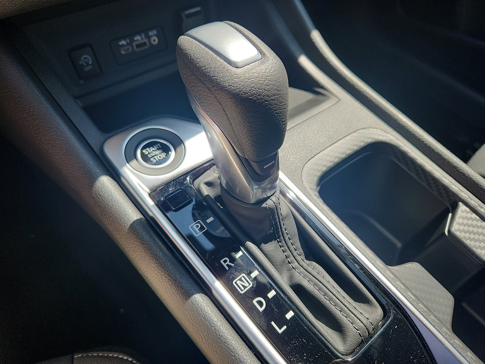 2025 Nissan Sentra SV photo 10