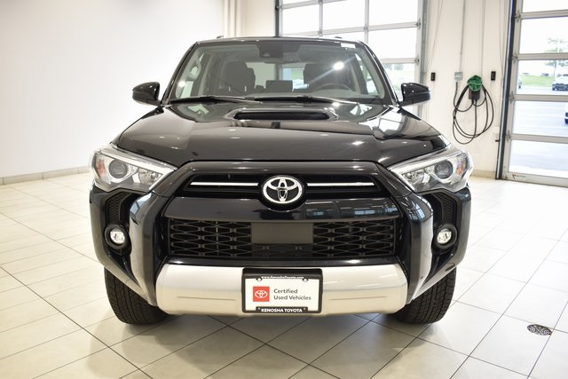 2024 Toyota 4Runner TRD Off-Road photo 3