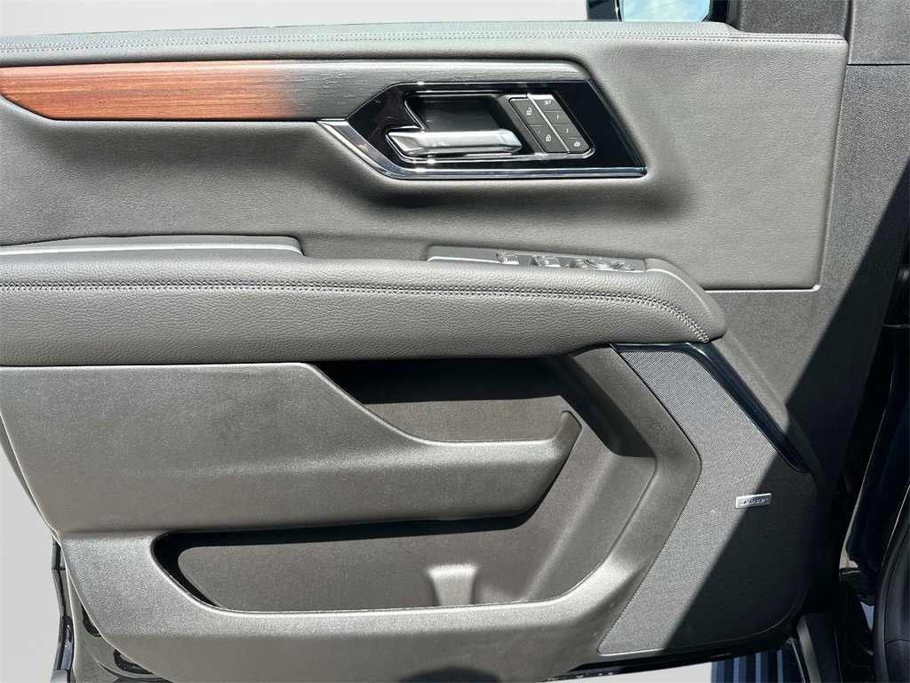 2025 Gmc Yukon Denali photo 15