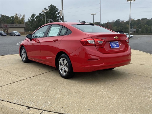 2016 Chevrolet Cruze LS photo 4