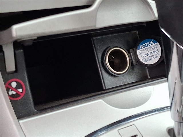 2011 Toyota Corolla LE photo 27