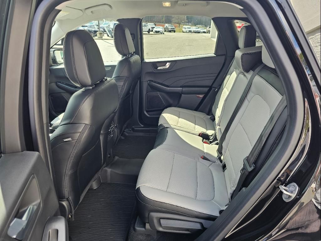 2024 Ford Escape Plug-In Hybrid photo 15