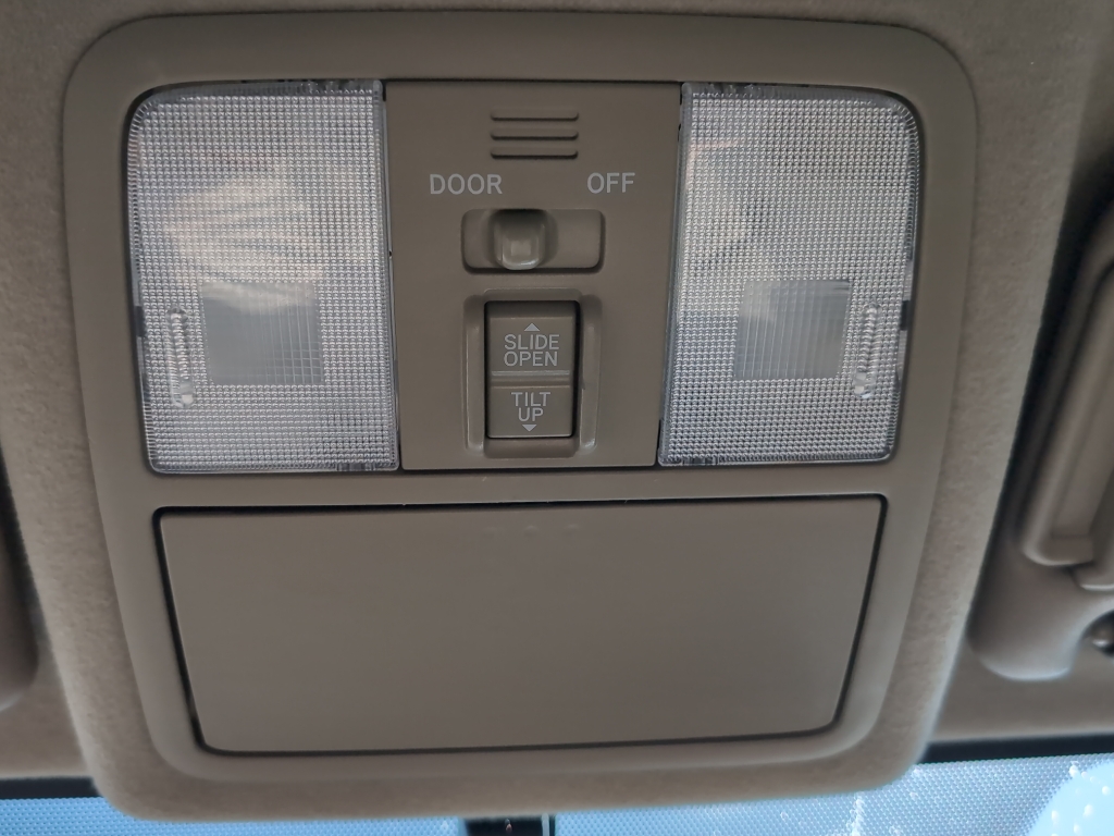 2010 Toyota RAV4 Limited photo 21