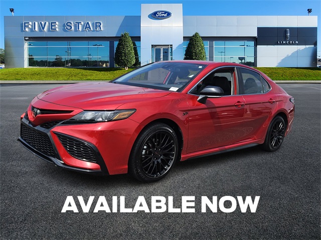 2024 Toyota Camry SE photo 3