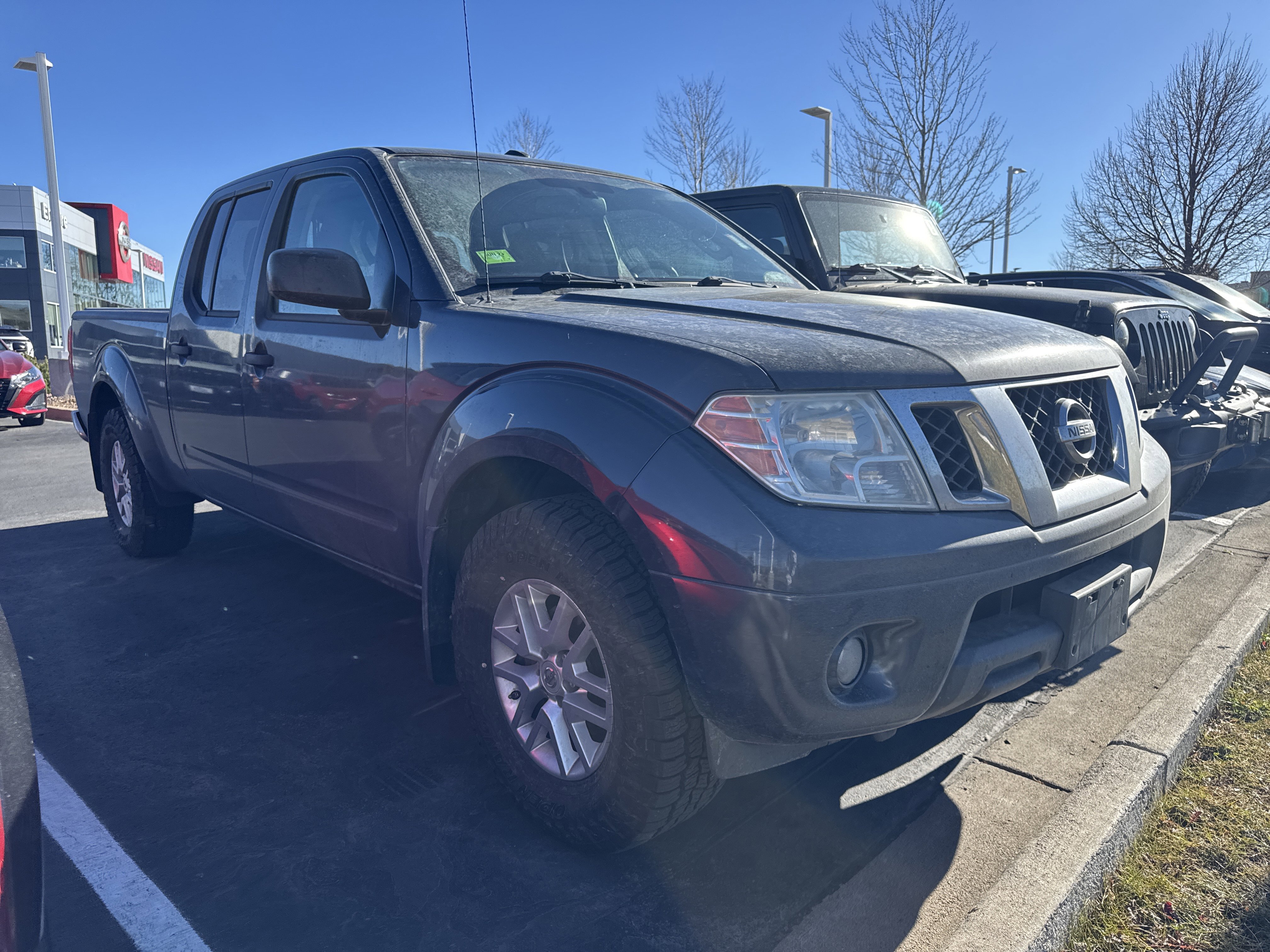 2015 Nissan Frontier SV's photo