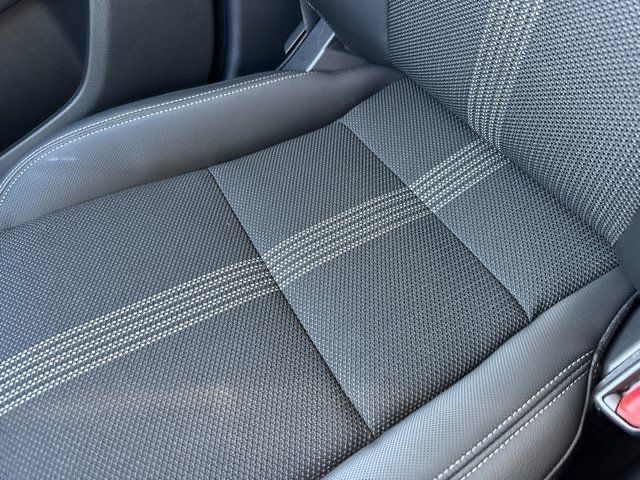 2025 Mazda CX-50 Preferred photo 31