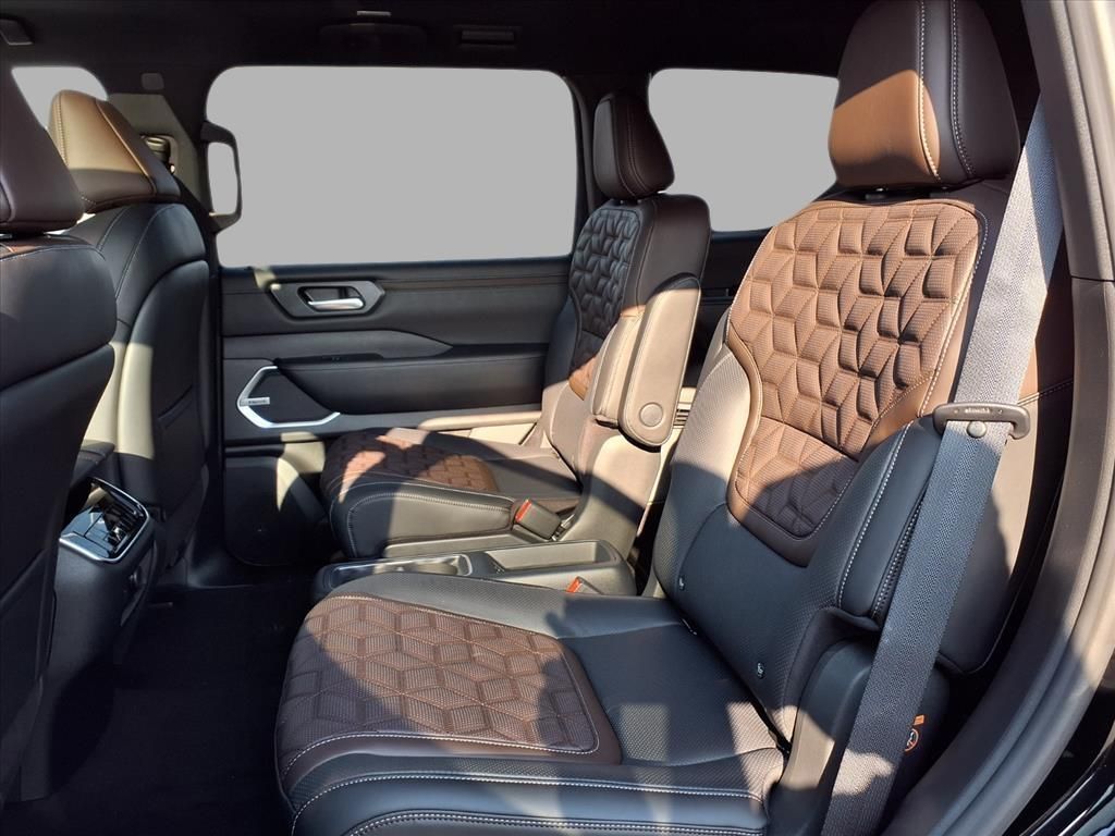 2026 Nissan Armada Platinum photo 21
