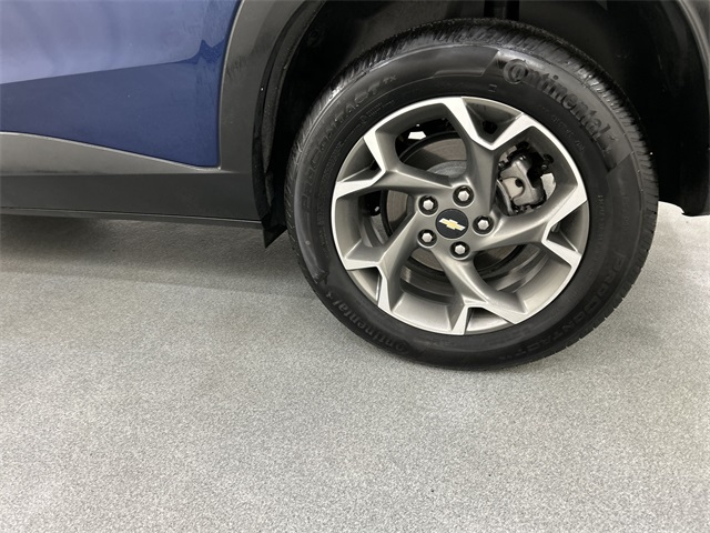 2024 Chevrolet Trax LT photo 5
