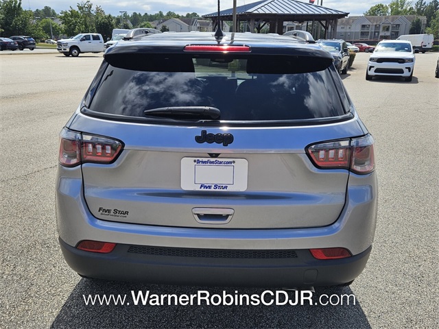 2022 Jeep Compass Altitude photo 10