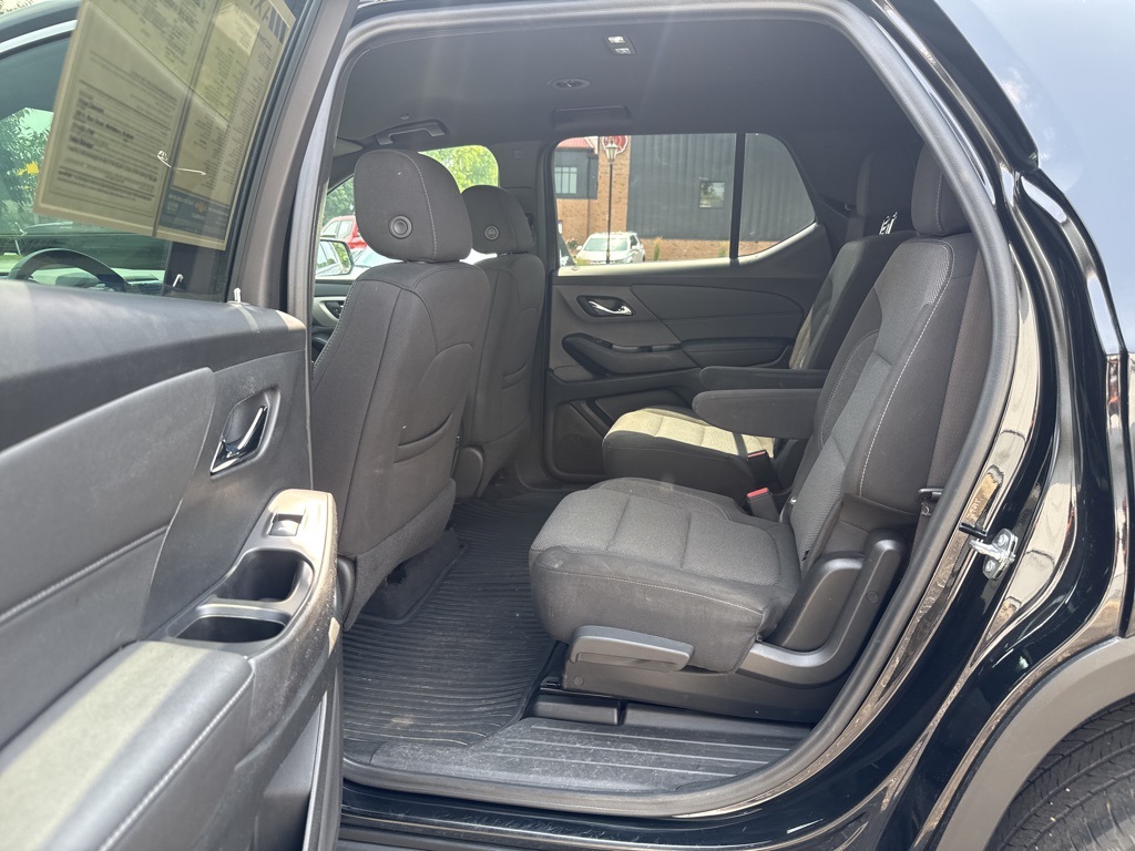 2022 Chevrolet Traverse Cloth photo 14