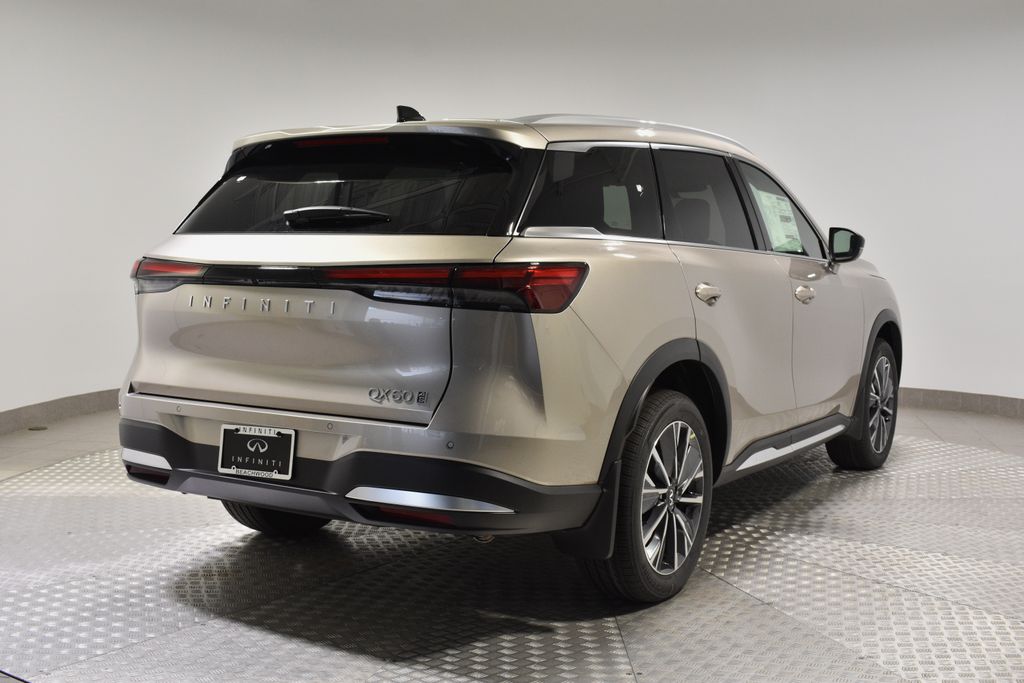 2026 Infiniti QX60 Luxe photo 3