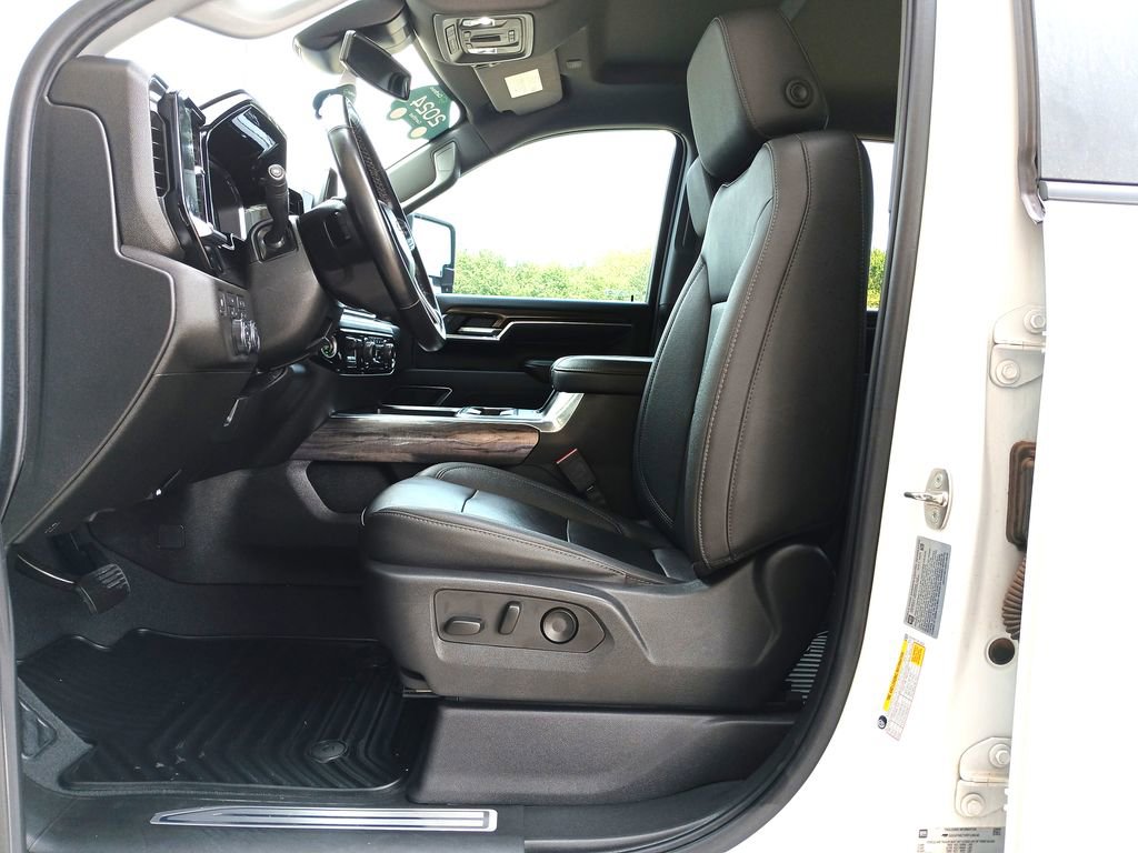 2024 Chevrolet Silverado 2500HD LT photo 18
