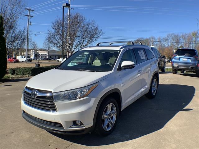 2015 Toyota Highlander Limited's photo