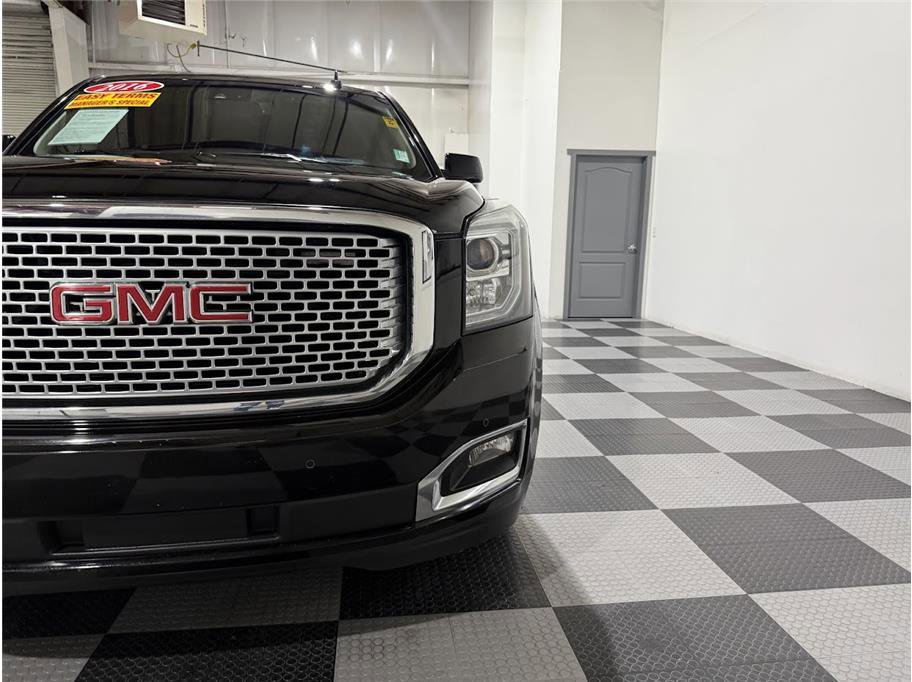 2016 Gmc Yukon Denali photo 11