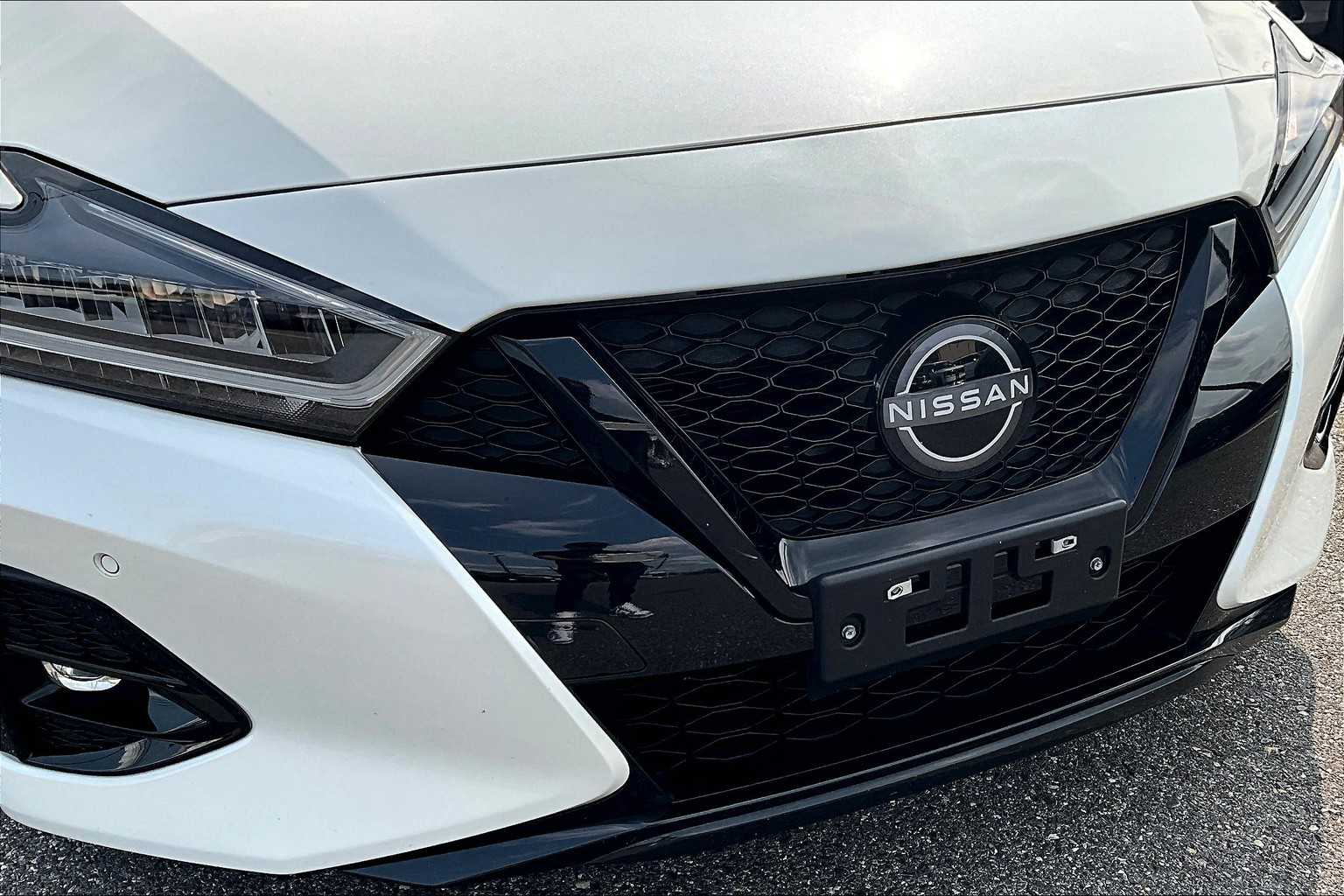 2023 Nissan Maxima SR photo 27