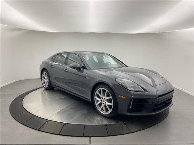 2025 Porsche Panamera 4 photo 10