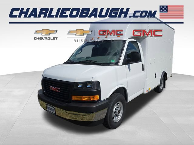 2025 GMC Savana Cutaway Work Van