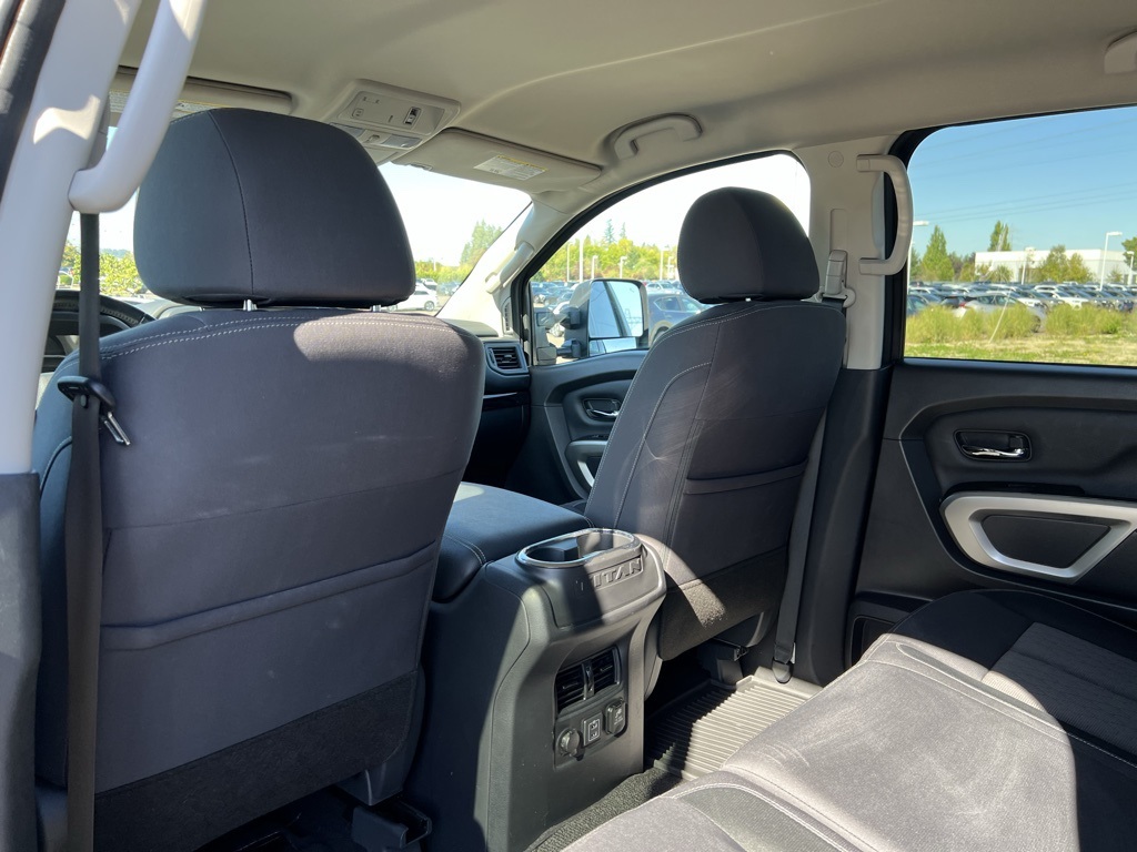 2023 Nissan Titan SV photo 26