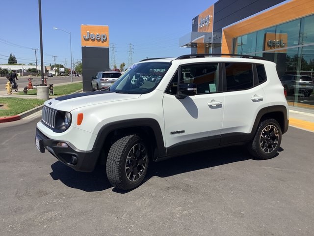 2023 Jeep Renegade Latitude Upland photo 3