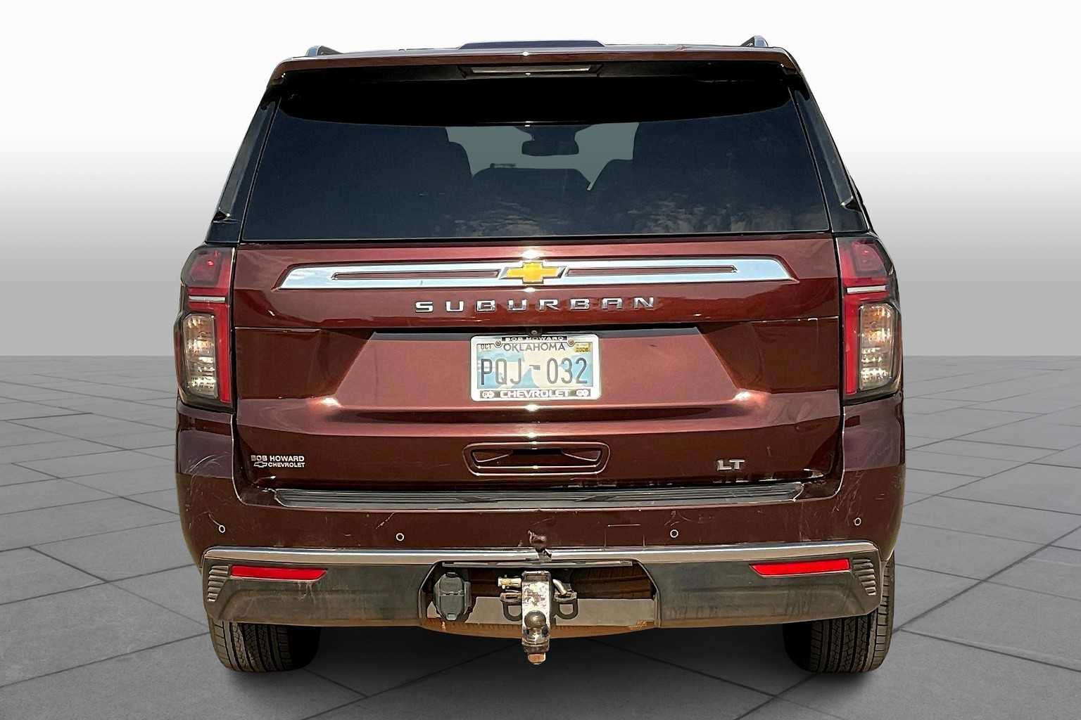 2023 Chevrolet Suburban LT photo 4