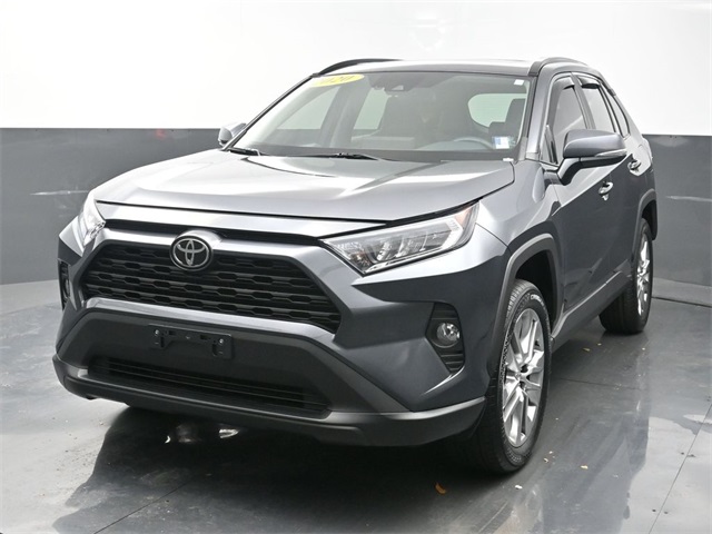 2020 Toyota RAV4 XLE Premium's photo