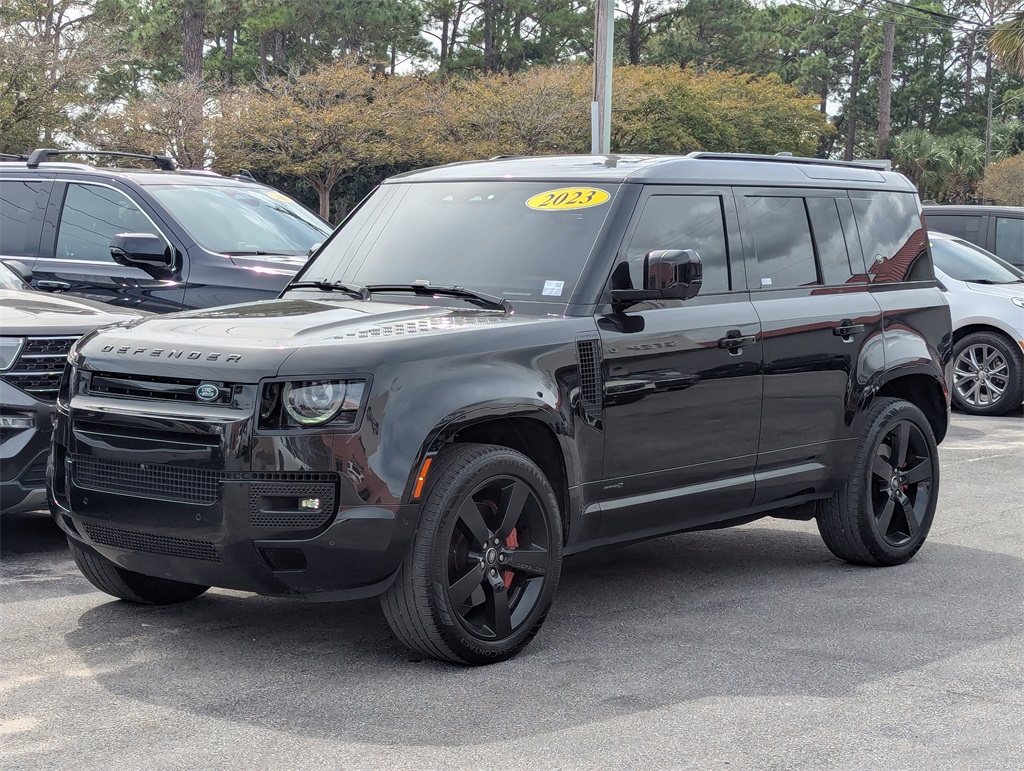 2023 Land Rover Defender 110 photo 8