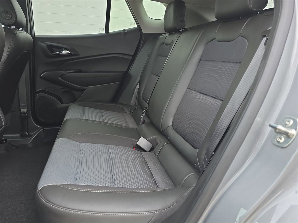 2024 Chevrolet Trax LT photo 21
