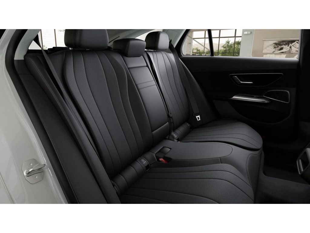 2025 Mercedes Benz E 450 4MATIC All-Terrain photo 5