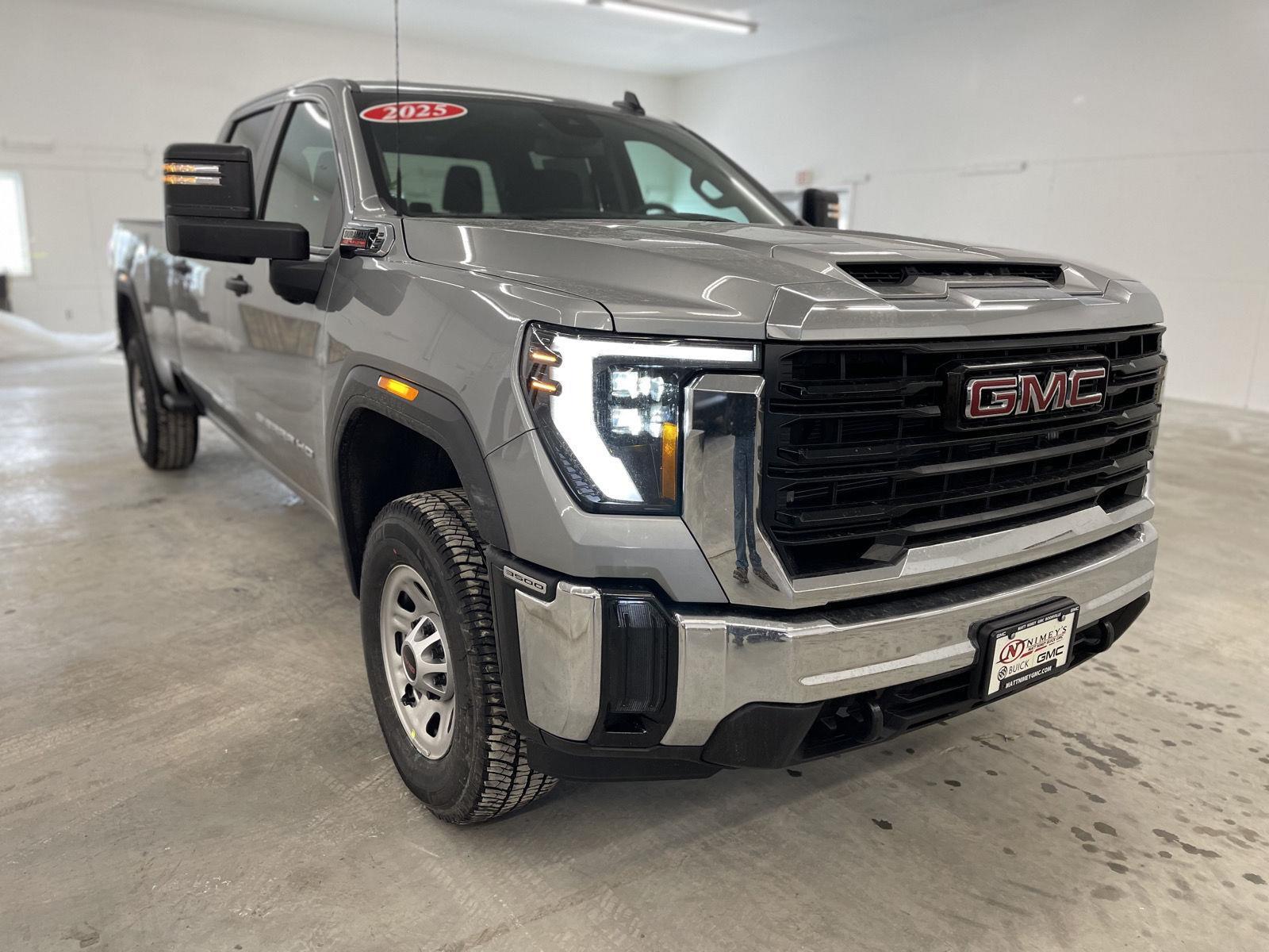 2025 Gmc Sierra 3500 HD Pro photo 3