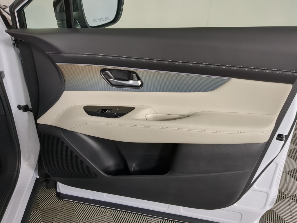 2025 Nissan Murano SL photo 18