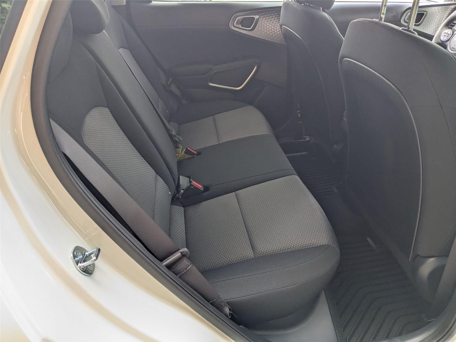 2025 Kia Soul LX photo 23