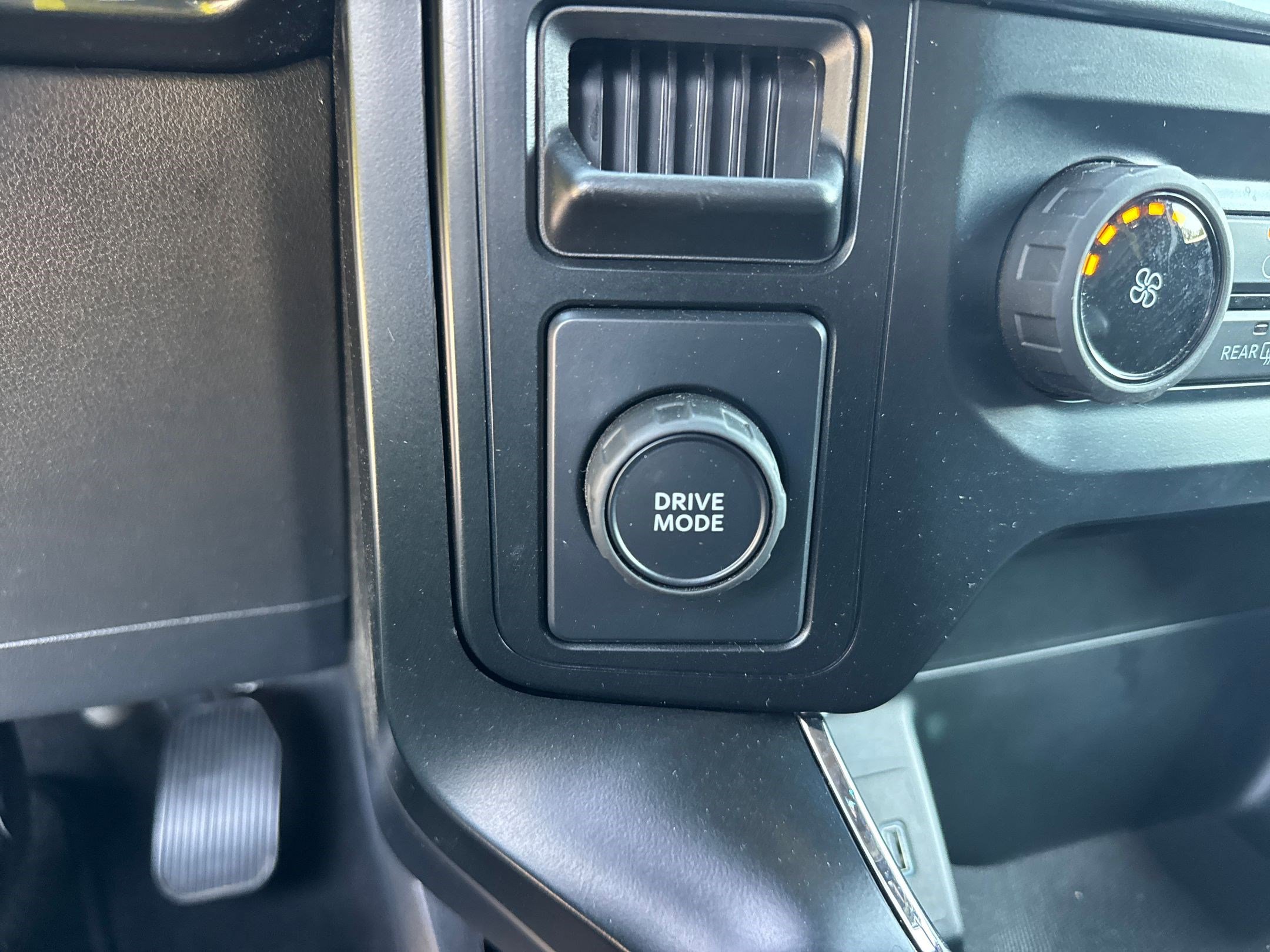 2023 Ford F-150 XL photo 24
