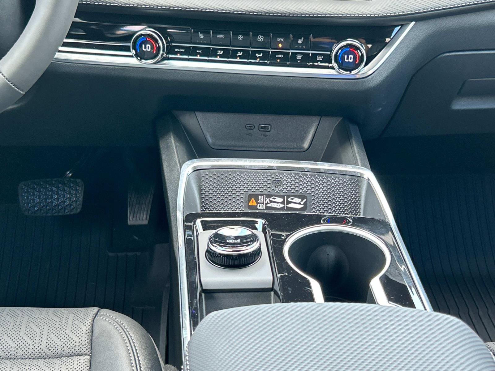 2026 Chevrolet Equinox LT photo 16