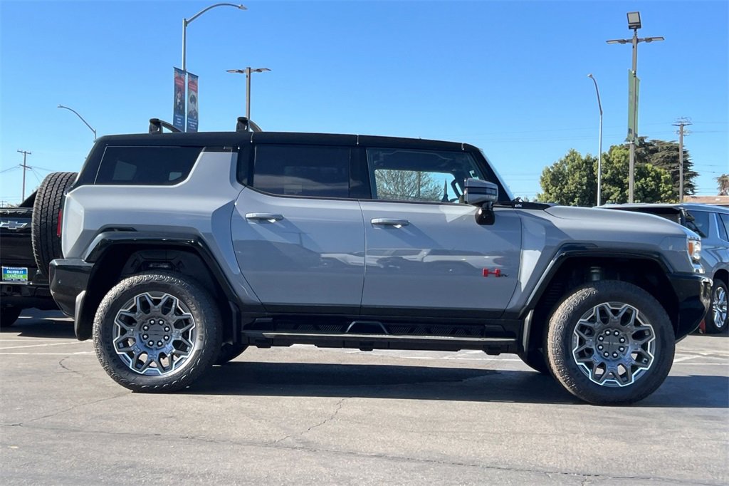 2024 Gmc Hummer EV photo 3