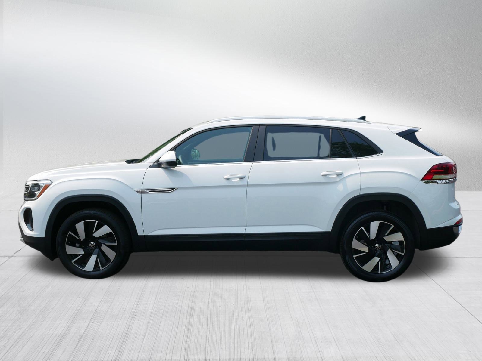 2024 Volkswagen Atlas Cross Sport SE Technology photo 4