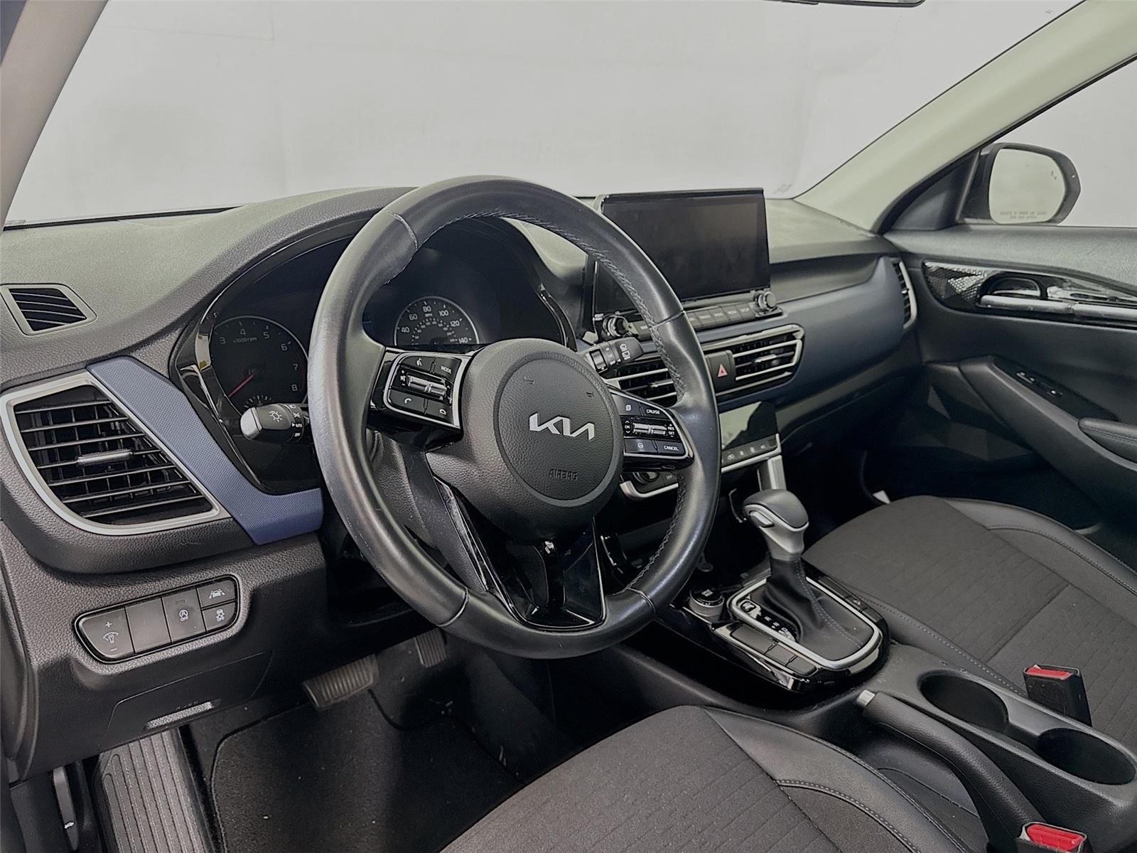 2023 Kia Seltos S photo 10