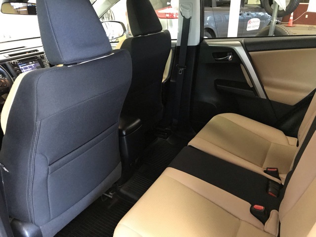 2018 Toyota RAV4 XLE photo 13