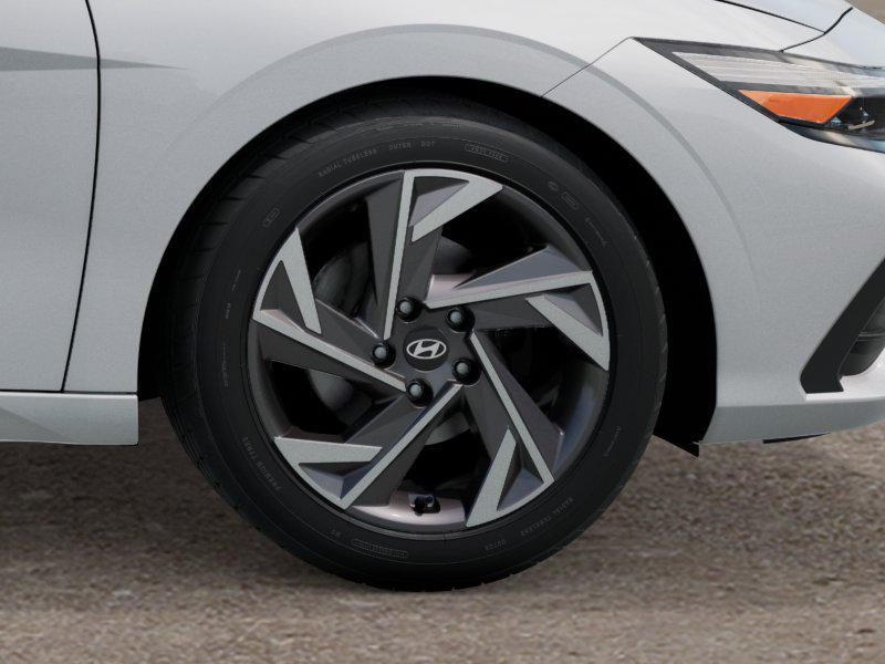 2025 Hyundai Elantra SEL Sport photo 7