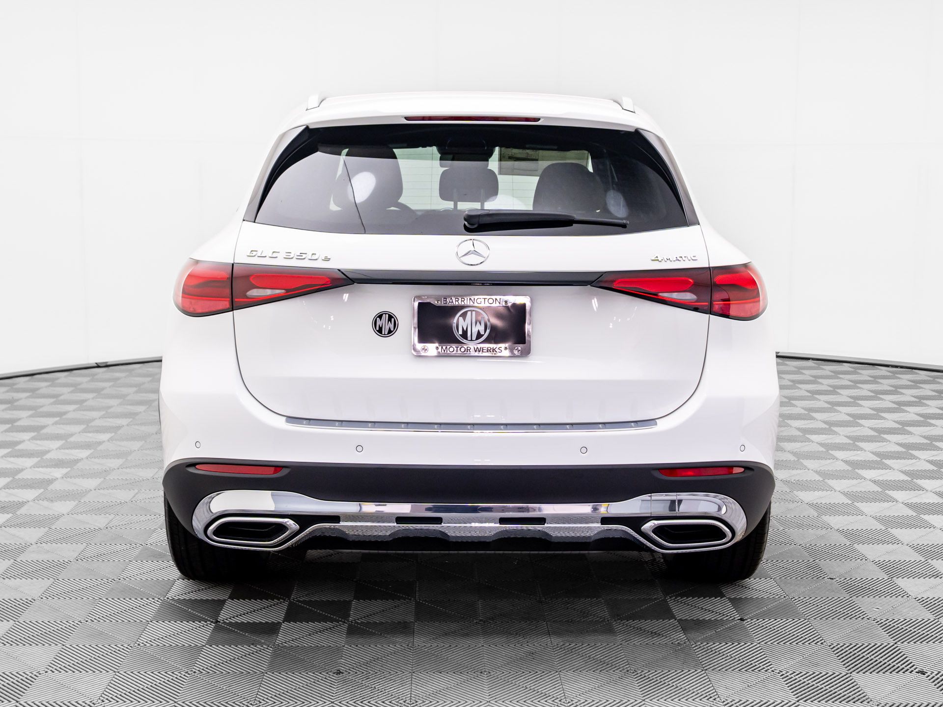 2025 Mercedes Benz GLC 350e 4MATIC photo 2