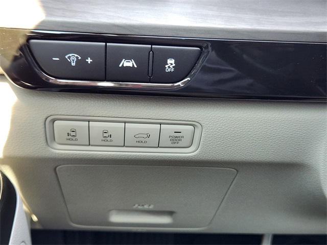 2023 Kia Carnival EX photo 21