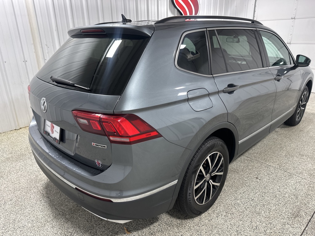 2021 Volkswagen Tiguan R-Line Black SEL photo 10