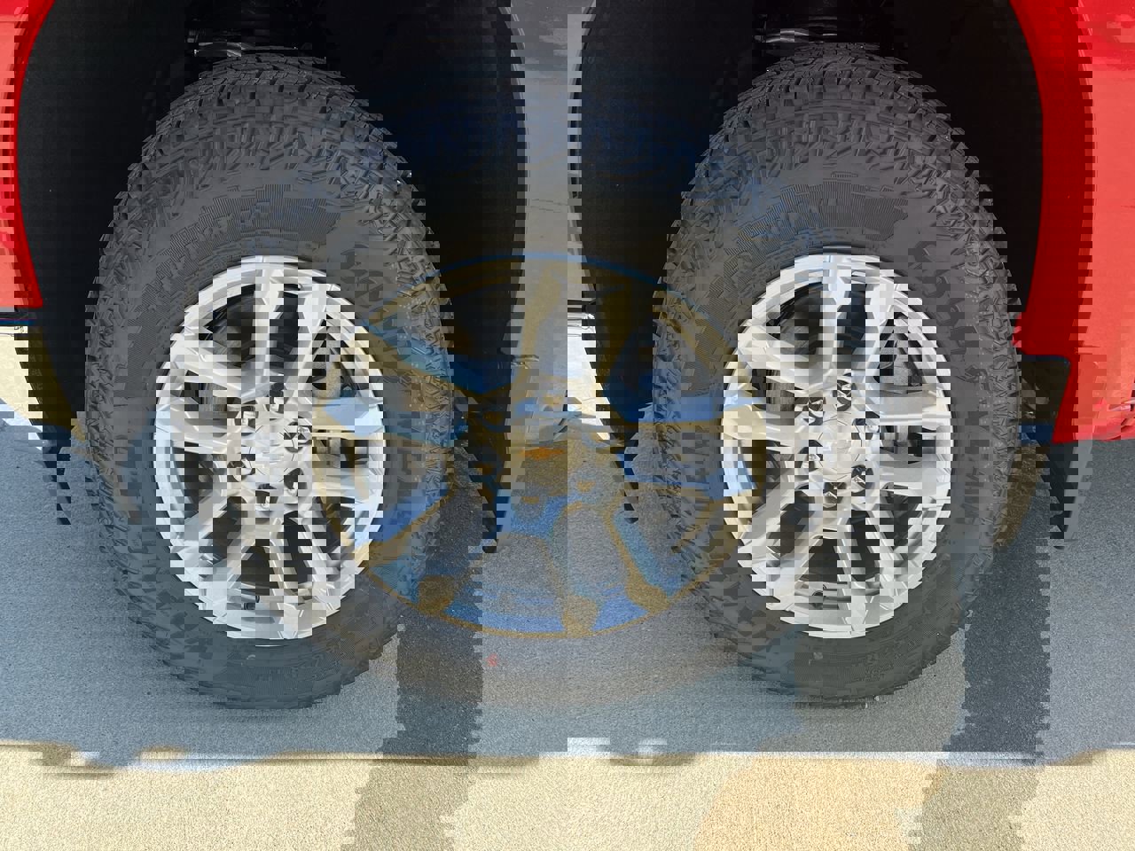 2025 Chevrolet Silverado 1500 LT photo 29