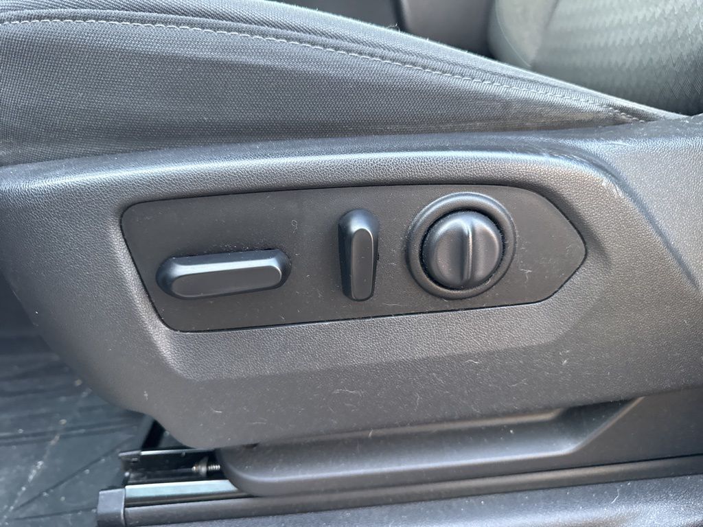 2019 Chevrolet Silverado 1500 LT photo 18
