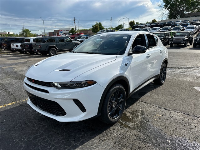 2025 Dodge Hornet GT photo 2
