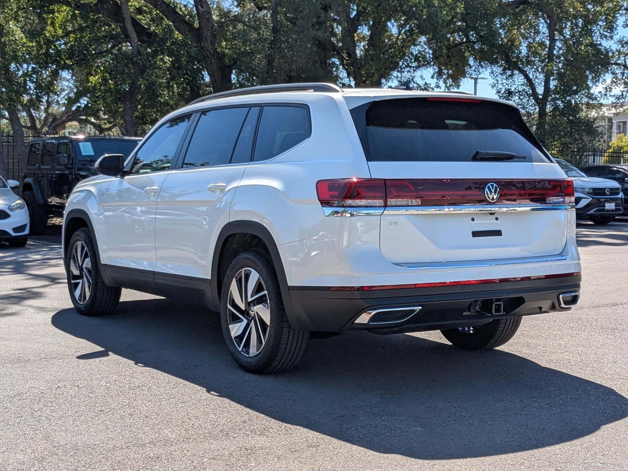 2026 Volkswagen Atlas SE Technology photo 3