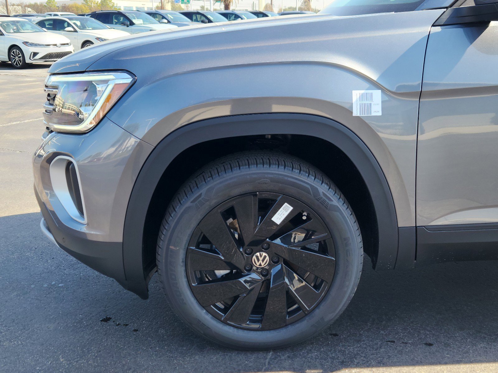 2025 Volkswagen Atlas SE Technology photo 4
