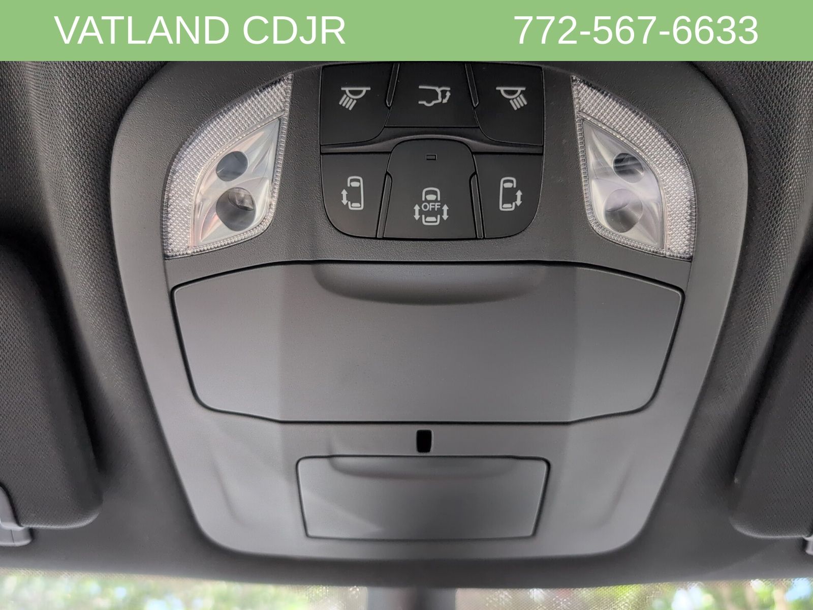 2026 Chrysler Pacifica photo 24