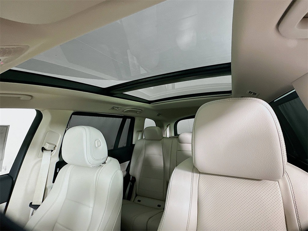 2026 Mercedes Benz GLS 450 4MATIC photo 16