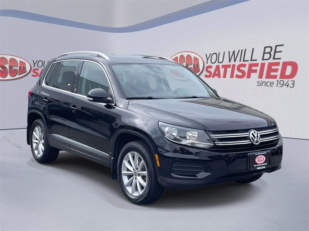 2017 Volkswagen Tiguan Wolfsburg Edition's photo