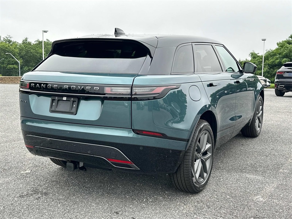 2026 Land Rover Range Rover Velar SE photo 12
